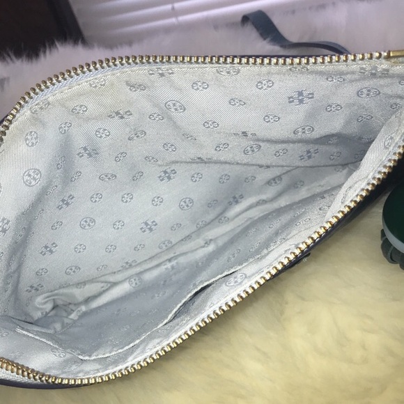 *Host Pick* Tory Burch Crossbody - Picture 5 of 8